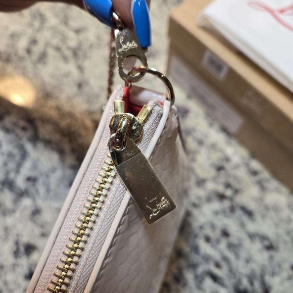 NEW Christian Louboutin Snakeskin Embossed Leather Bag in Leche Color - Picture 6 of 9